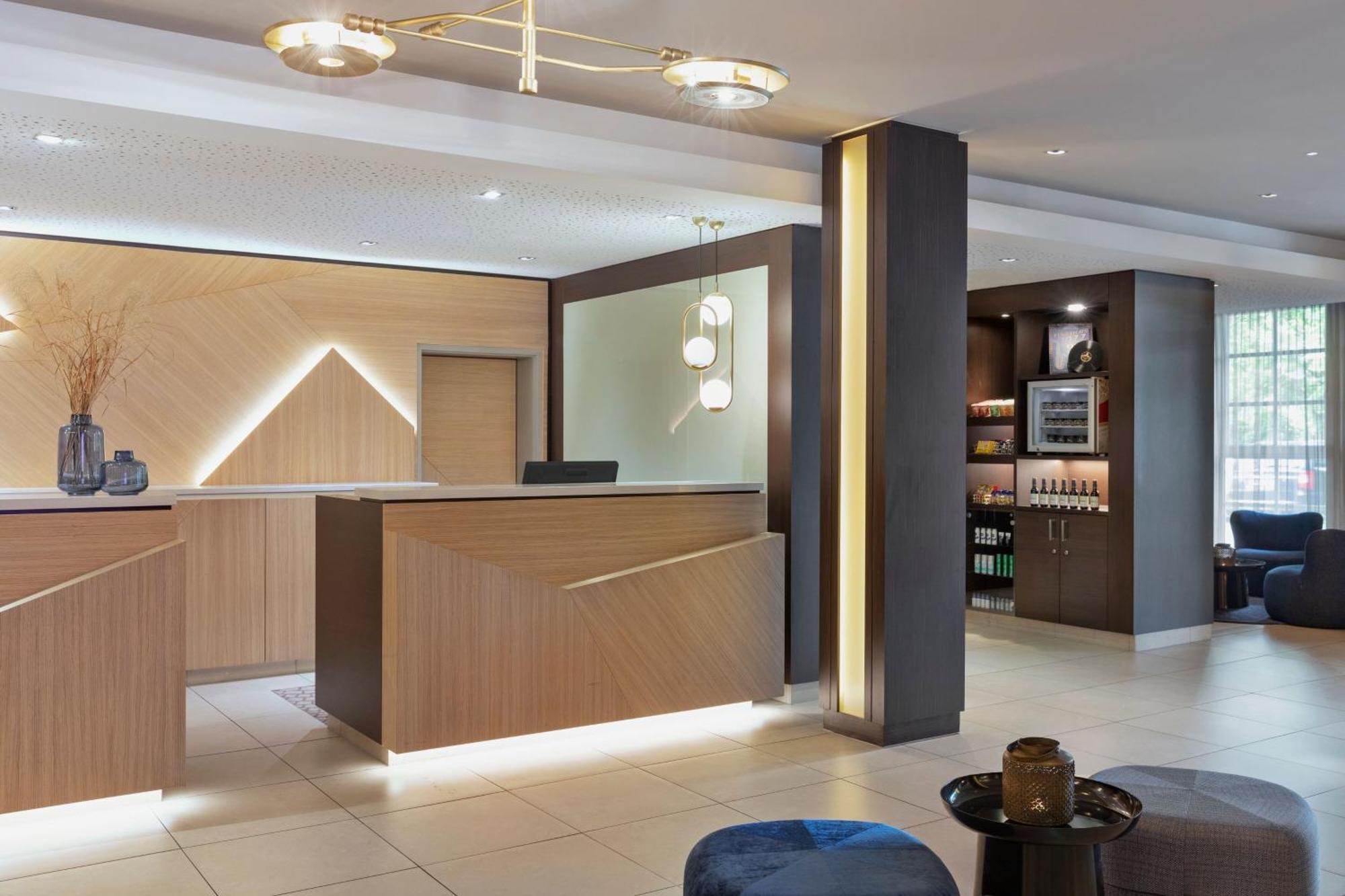 Courtyard By Marriott Wiesbaden-Nordenstadt Exterior foto